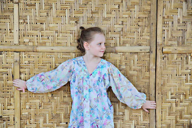 Tropical Bird Pink Kaftan - Image 3